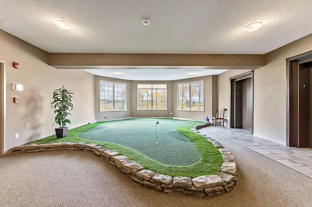 1 Crystal Green Lane Okotoks AB T1S 0C5