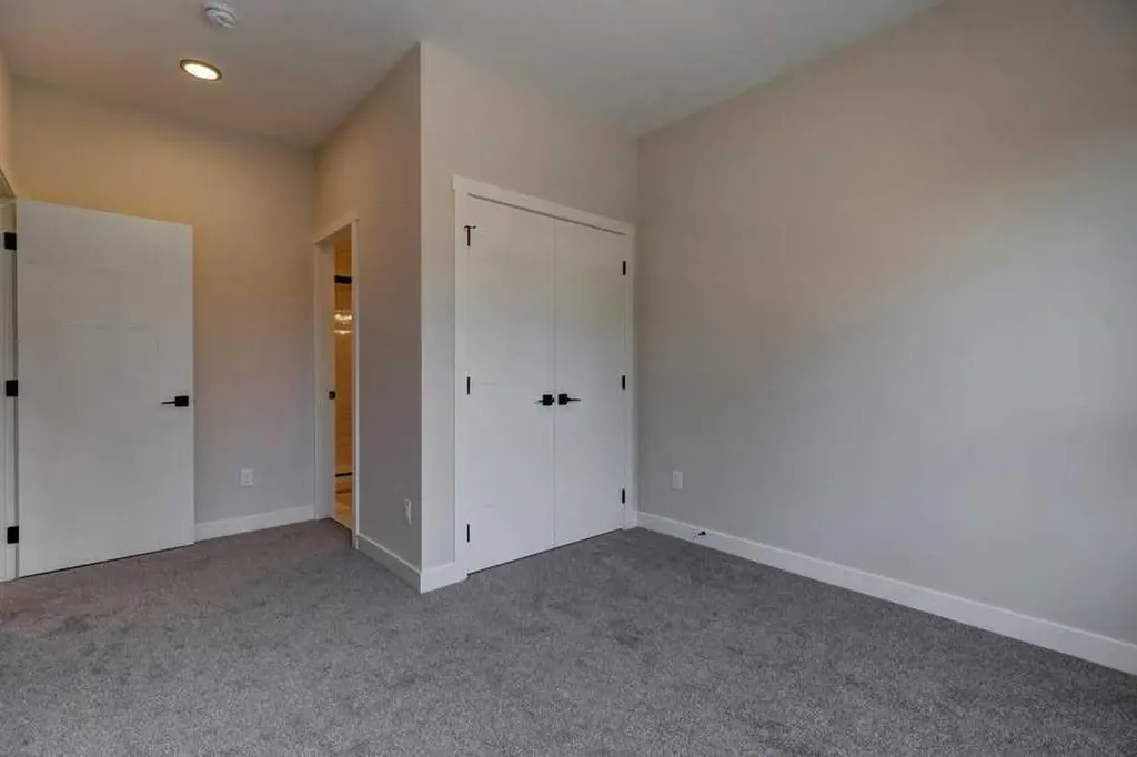 1206 5 Street NE Calgary AB T2E 0Z7