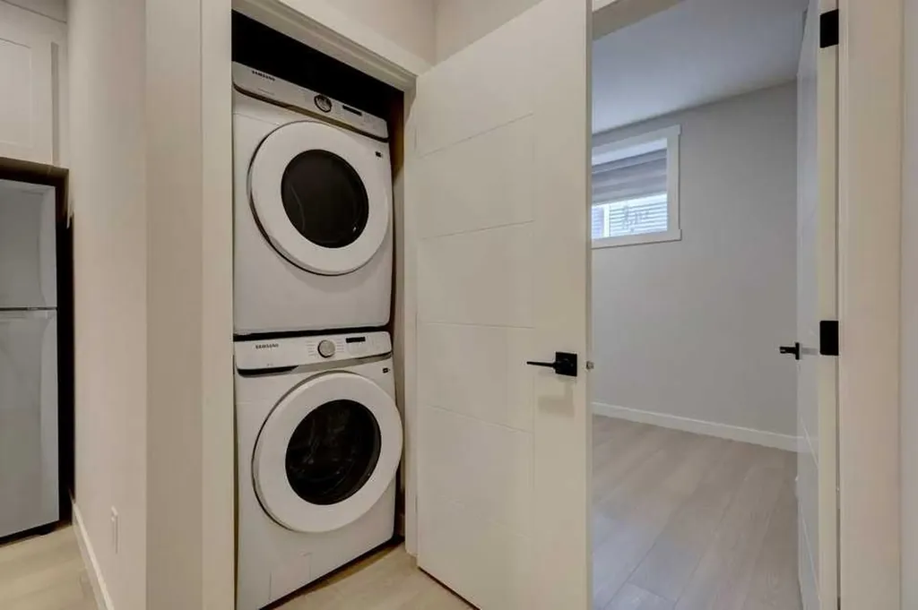 1206 5 Street NE Calgary AB T2E 0Z7