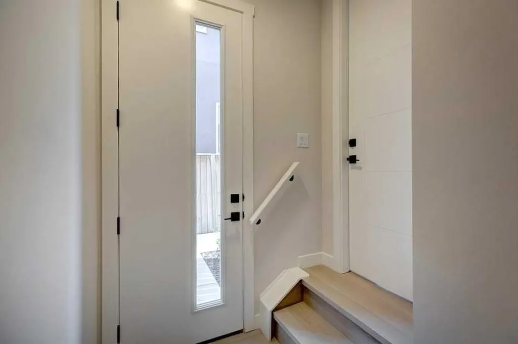 1206 5 Street NE Calgary AB T2E 0Z7