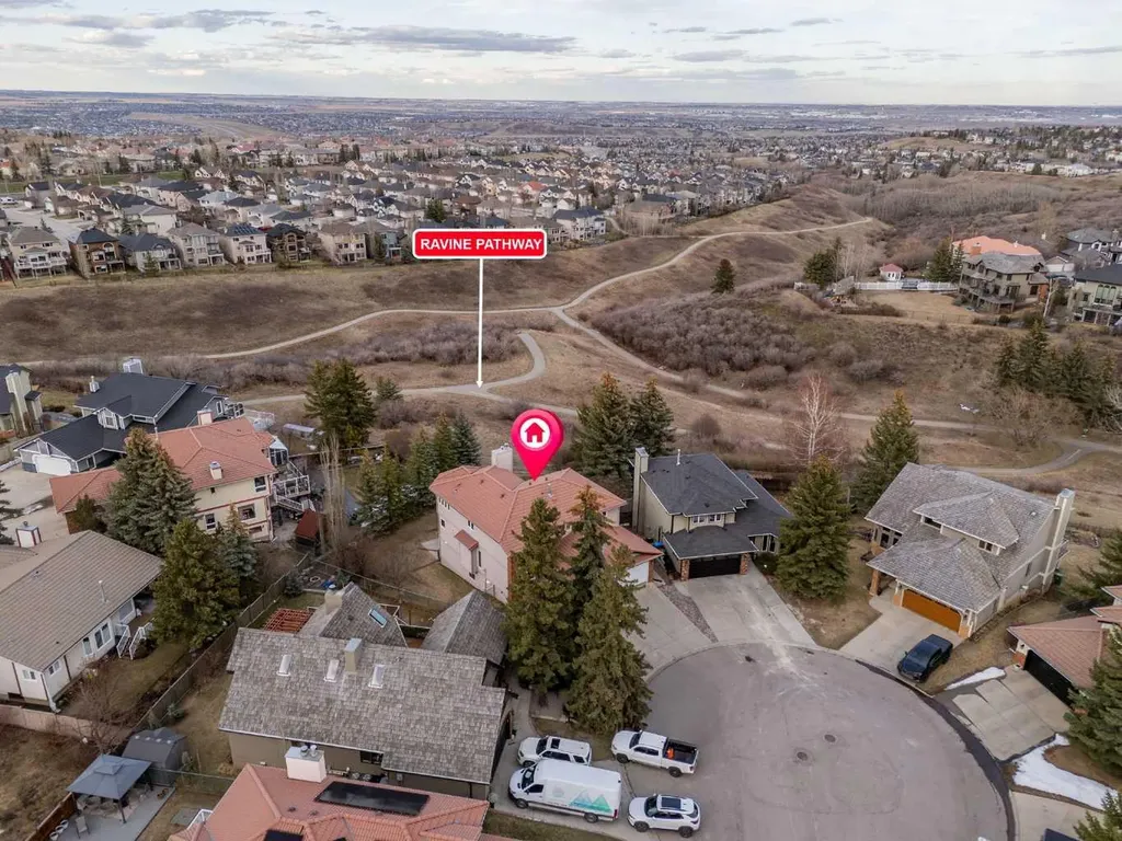 47 Edgeridge Court NW Calgary AB T3A 4P1
