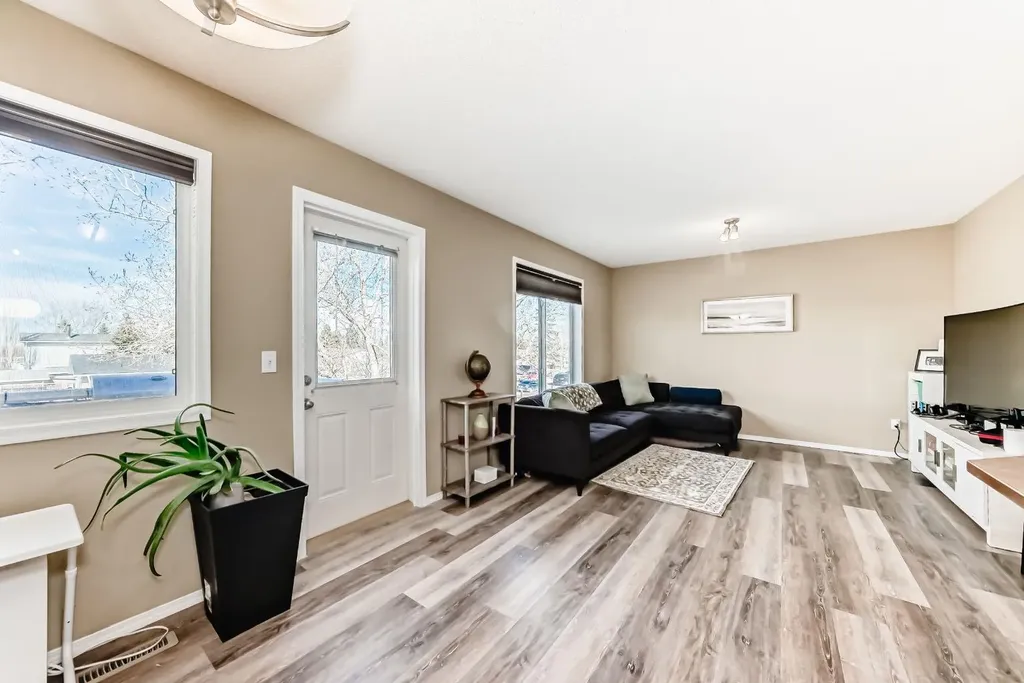 800 Yankee Valley Boulevard SE Airdrie AB T4A 2L3