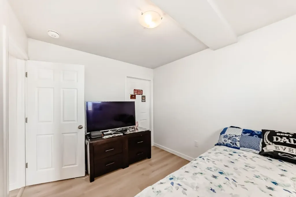 800 Yankee Valley Boulevard SE Airdrie AB T4A 2L3