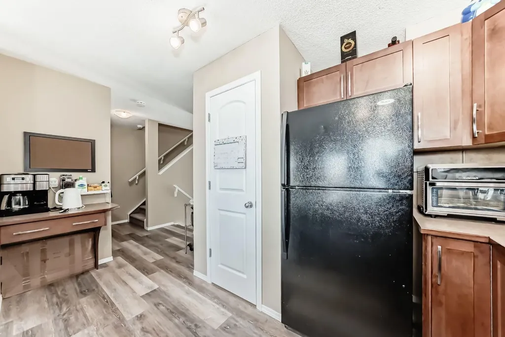 800 Yankee Valley Boulevard SE Airdrie AB T4A 2L3