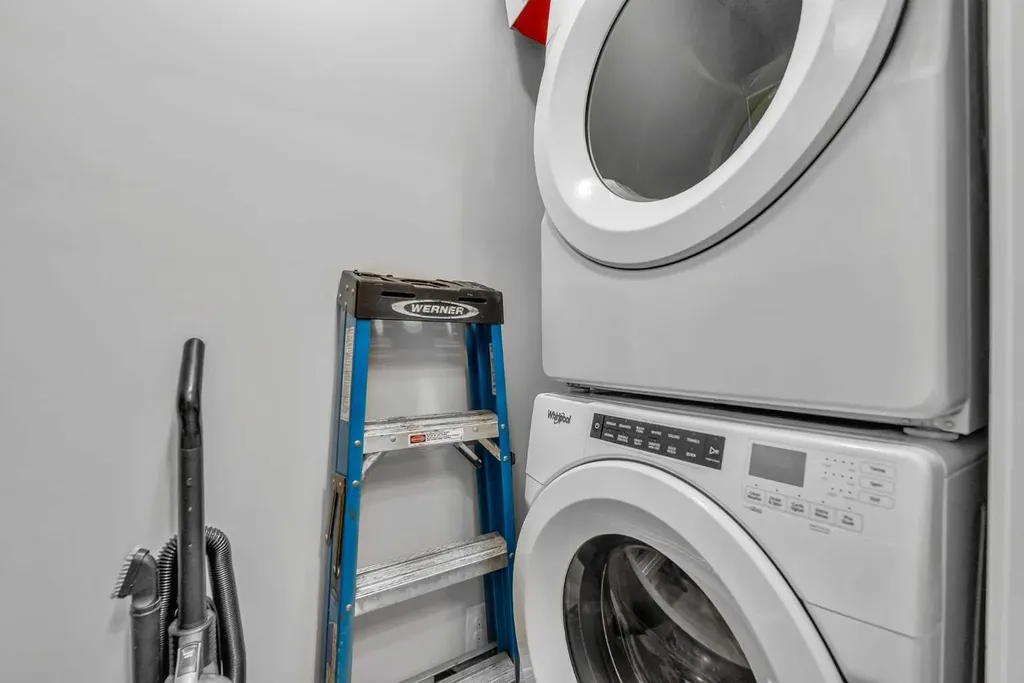 4641 128 Avenue NE Calgary AB T3N 1T2