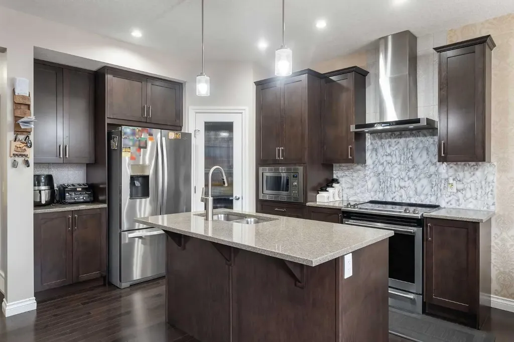 28 Saddlelake Common NE Calgary AB T3J 0W2