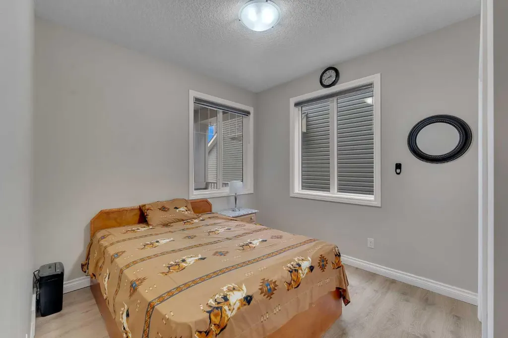 28 Saddlelake Common NE Calgary AB T3J 0W2