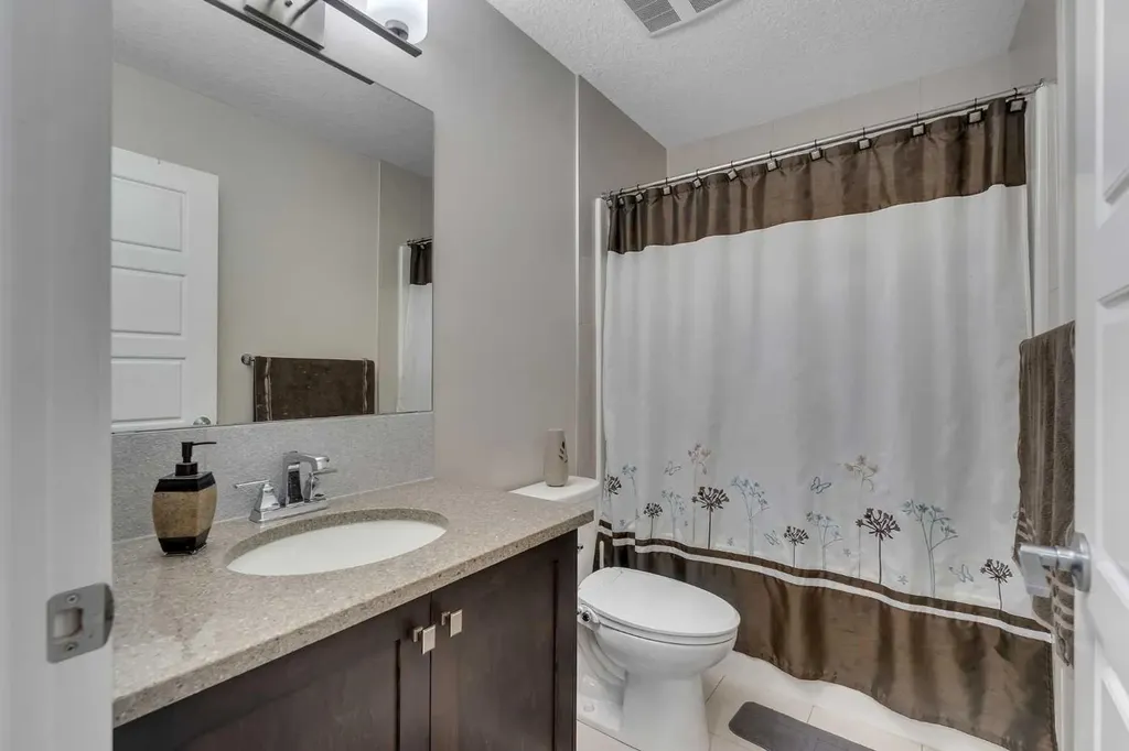 28 Saddlelake Common NE Calgary AB T3J 0W2