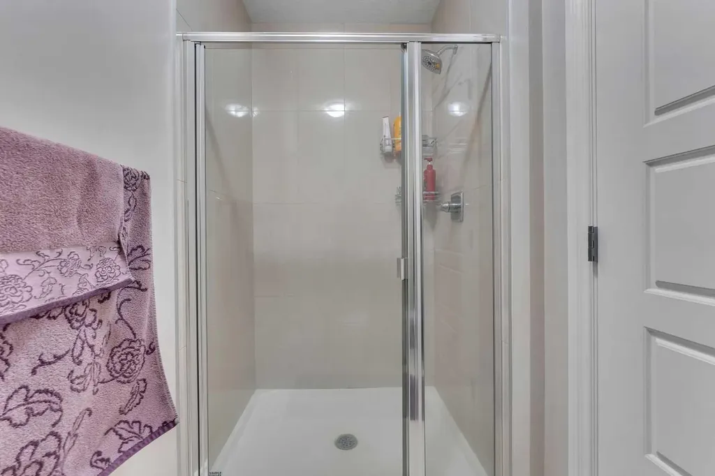 28 Saddlelake Common NE Calgary AB T3J 0W2