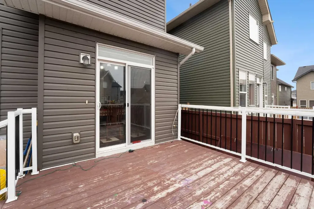 28 Saddlelake Common NE Calgary AB T3J 0W2