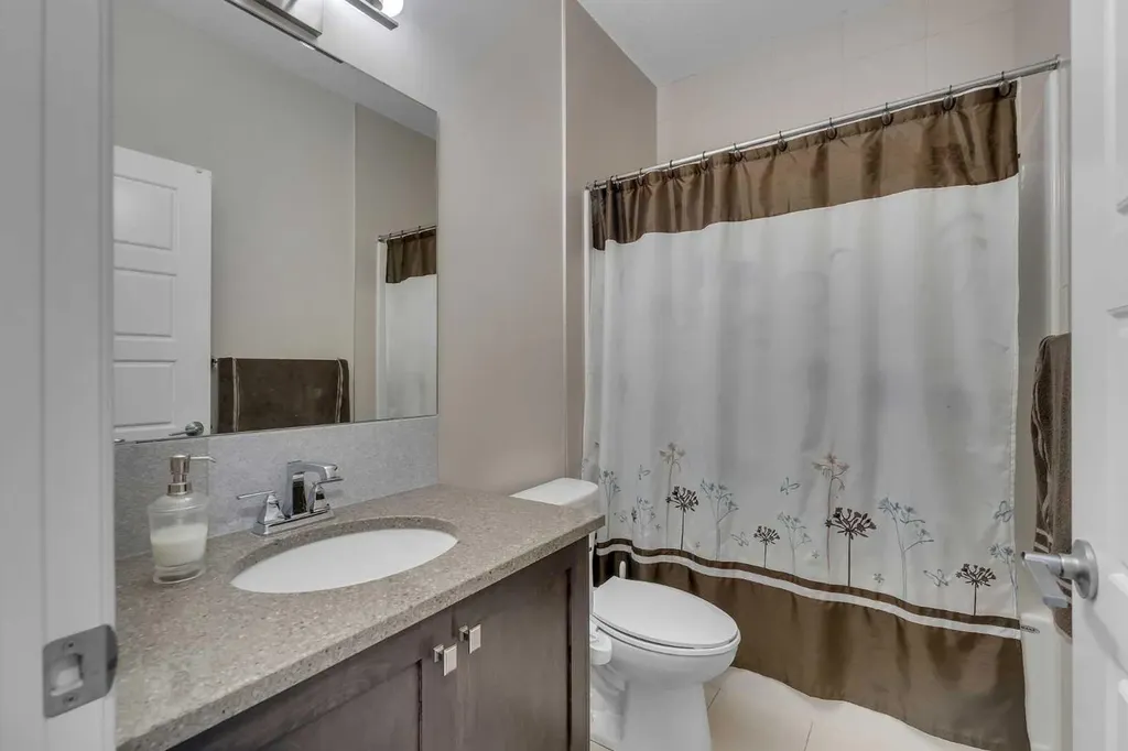 28 Saddlelake Common NE Calgary AB T3J 0W2