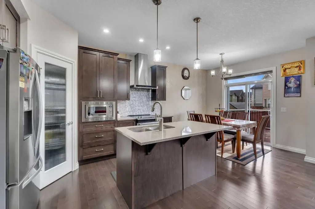 28 Saddlelake Common NE Calgary AB T3J 0W2