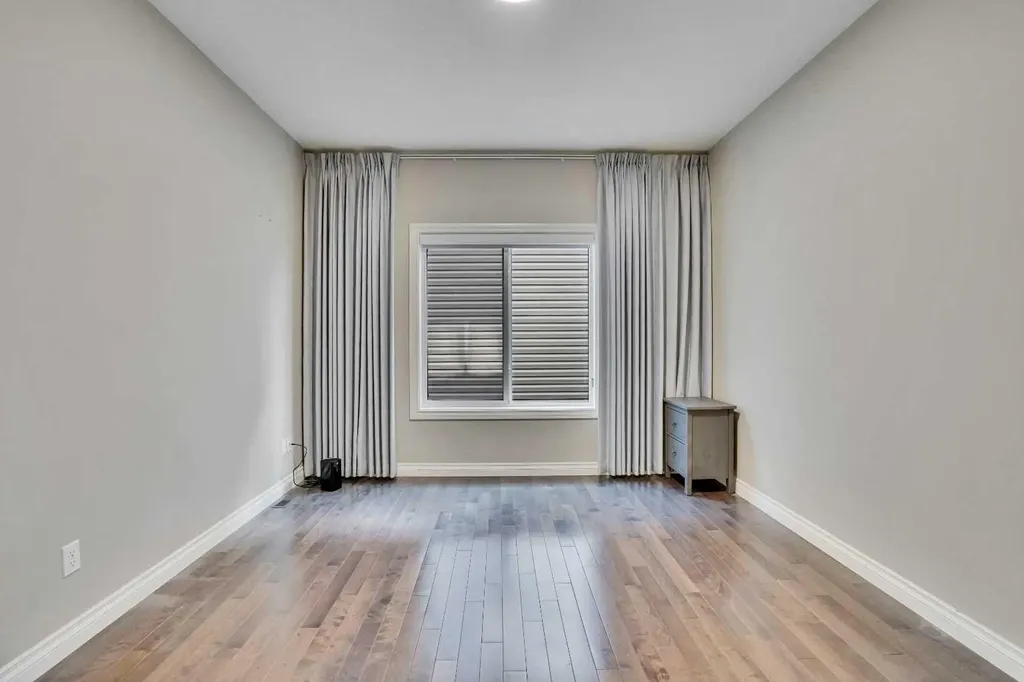 85 Evansborough Way NW Calgary AB t3p 0m6