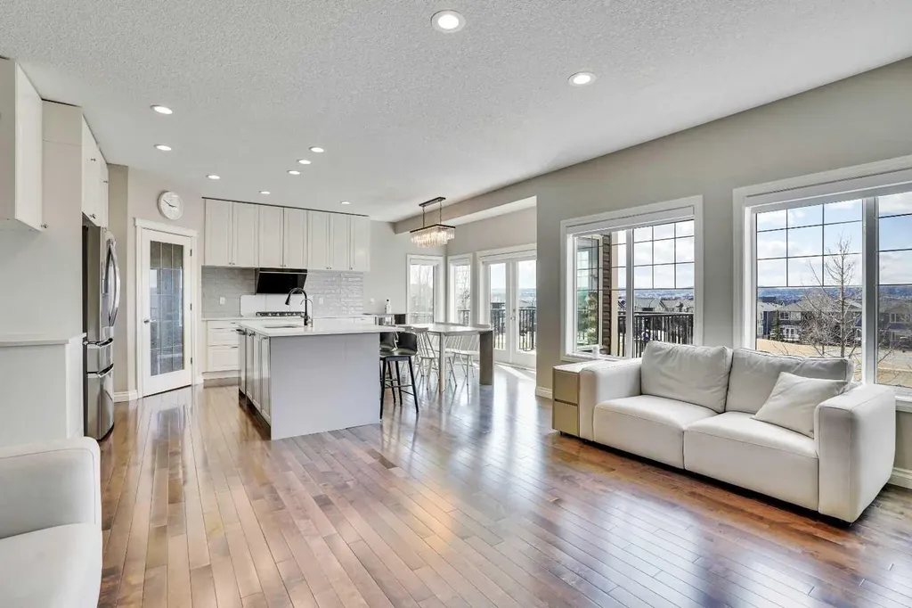 85 Evansborough Way NW Calgary AB t3p 0m6