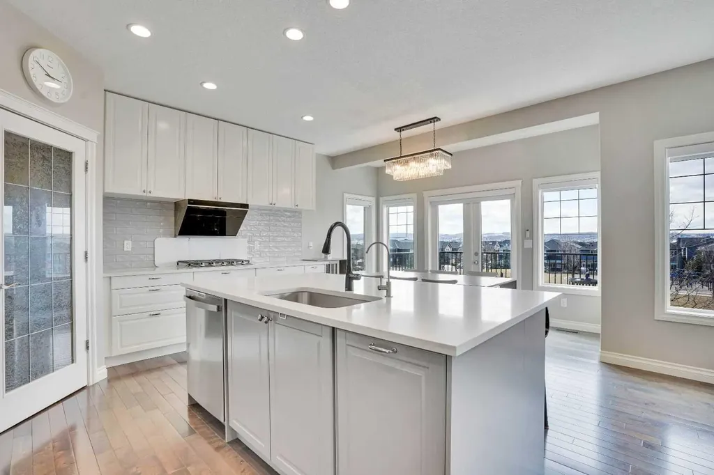 85 Evansborough Way NW Calgary AB t3p 0m6