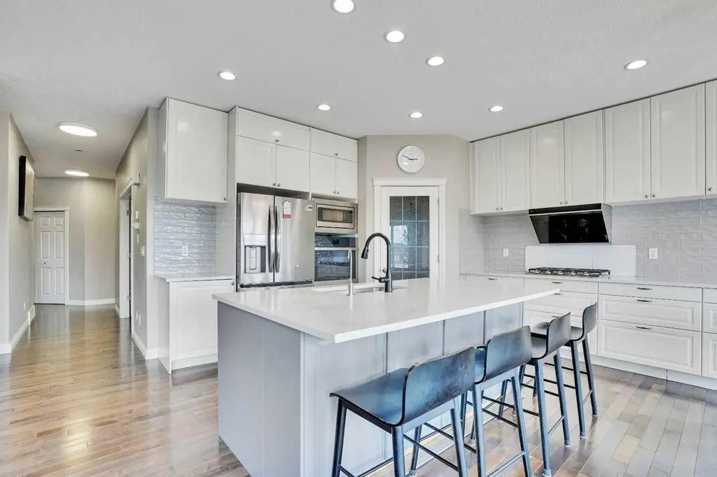 85 Evansborough Way NW Calgary AB t3p 0m6