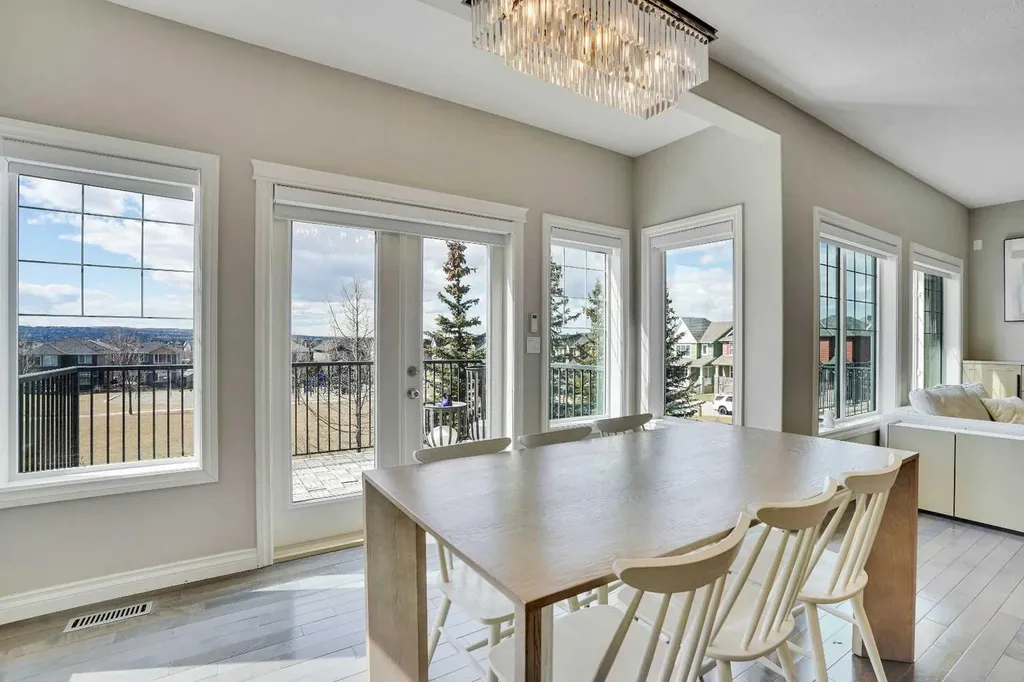 85 Evansborough Way NW Calgary AB t3p 0m6