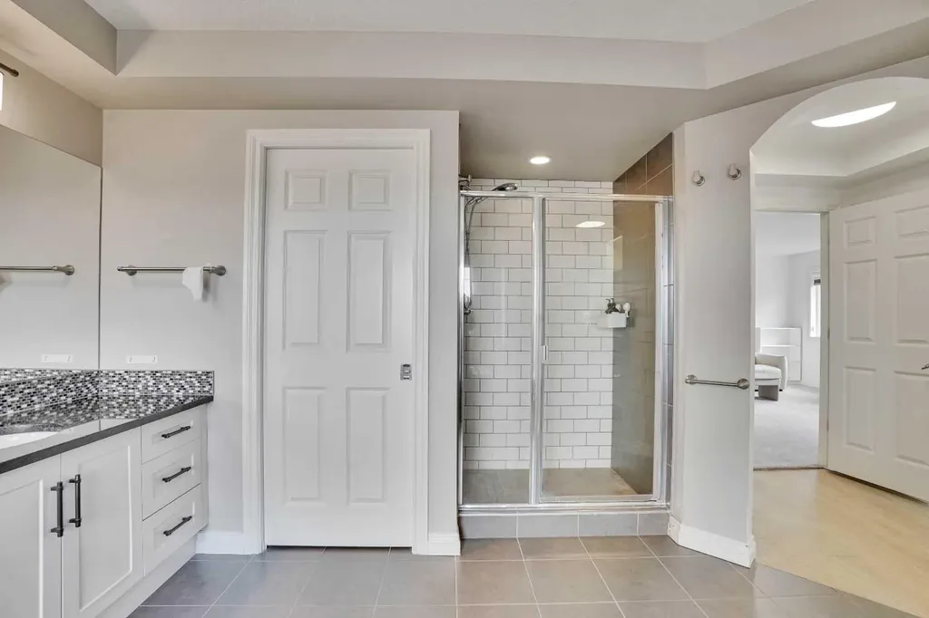 85 Evansborough Way NW Calgary AB t3p 0m6