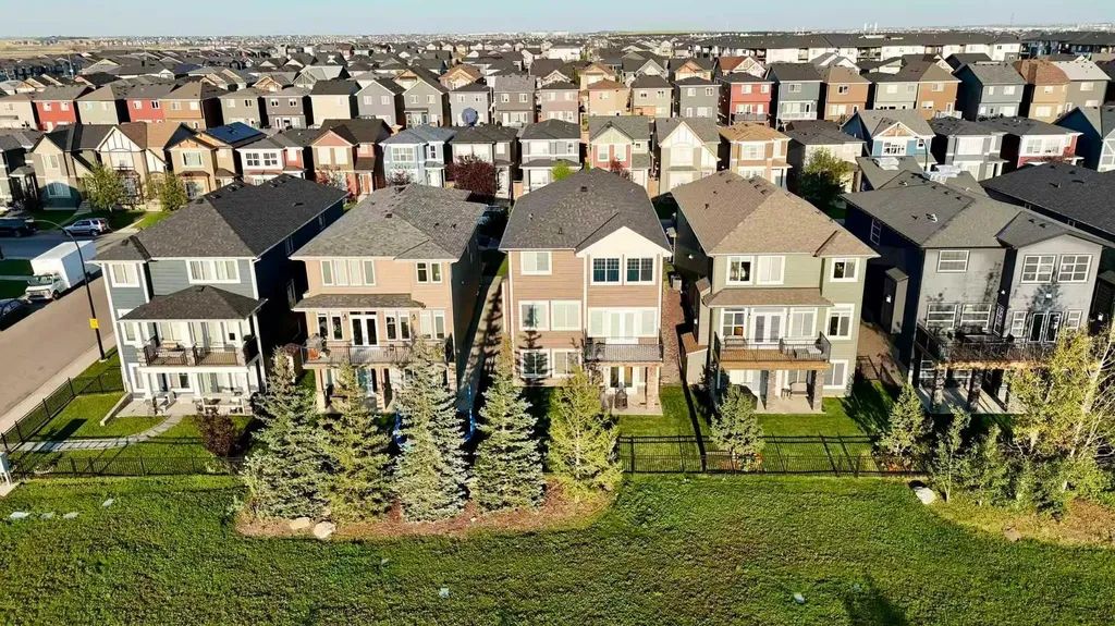 85 Evansborough Way NW Calgary AB t3p 0m6