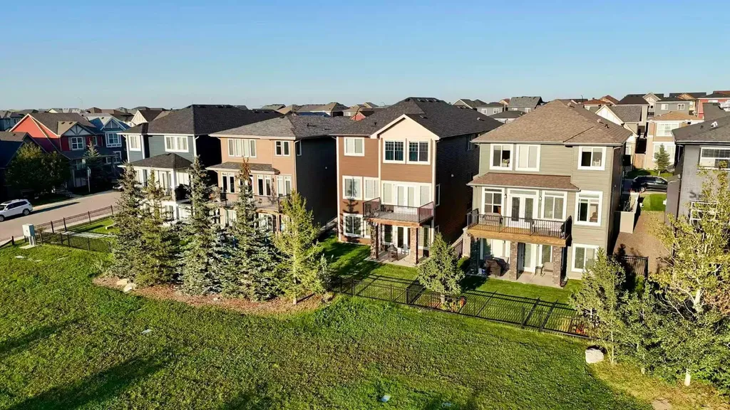 85 Evansborough Way NW Calgary AB t3p 0m6