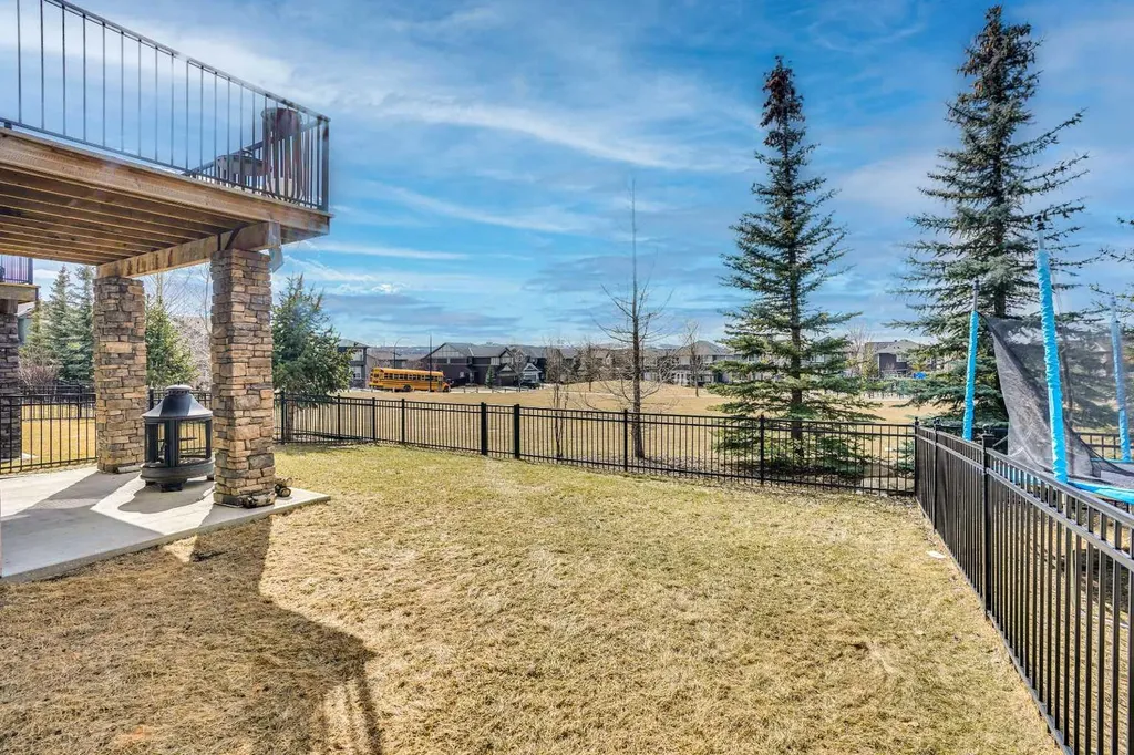 85 Evansborough Way NW Calgary AB t3p 0m6