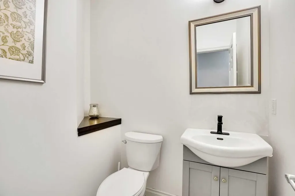85 Evansborough Way NW Calgary AB t3p 0m6