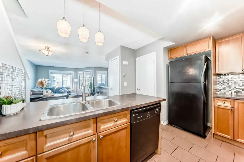 138 Mckenzie Towne Lane SE Calgary AB T2Z0C4