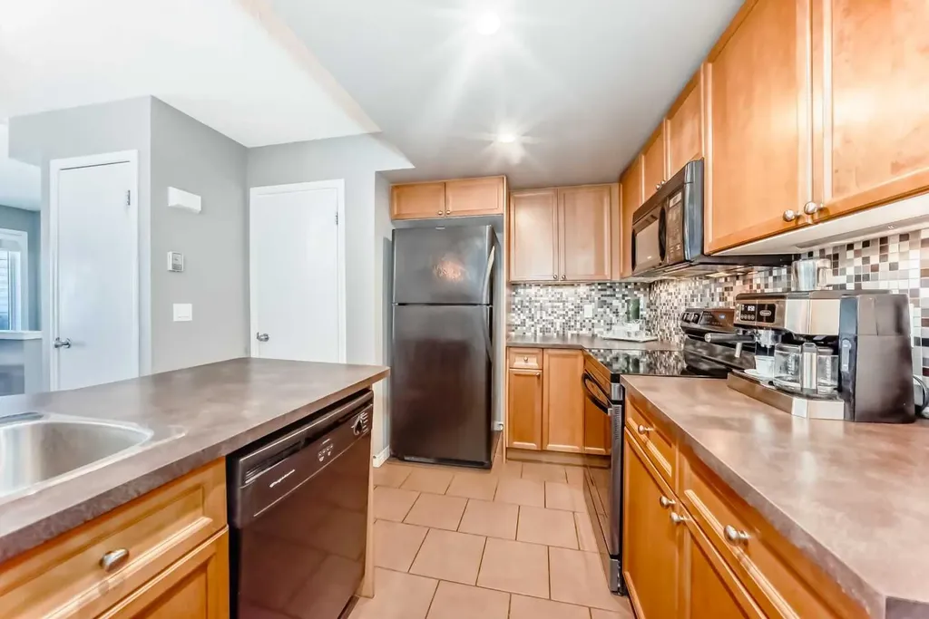 138 Mckenzie Towne Lane SE Calgary AB T2Z0C4
