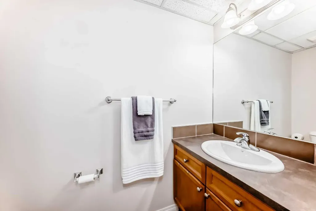 138 Mckenzie Towne Lane SE Calgary AB T2Z0C4