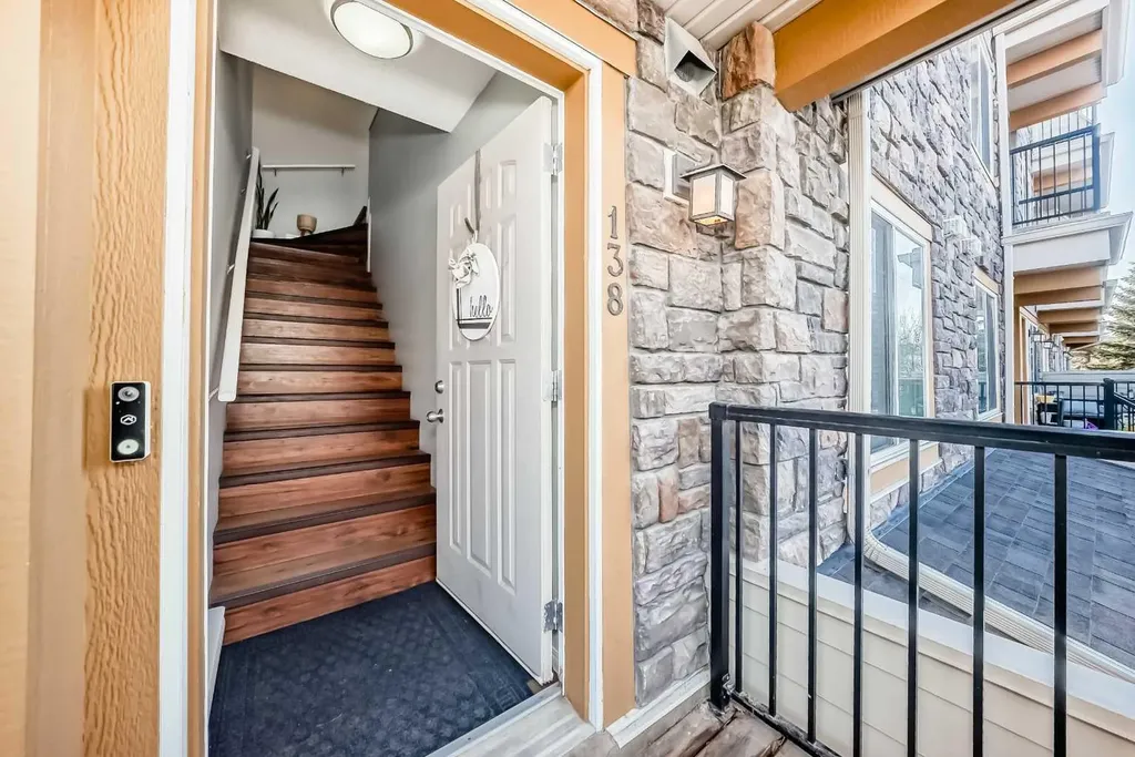138 Mckenzie Towne Lane SE Calgary AB T2Z0C4