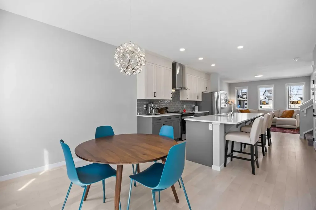 170 Dawson Harbour Rise Chestermere AB T1X 1Z6