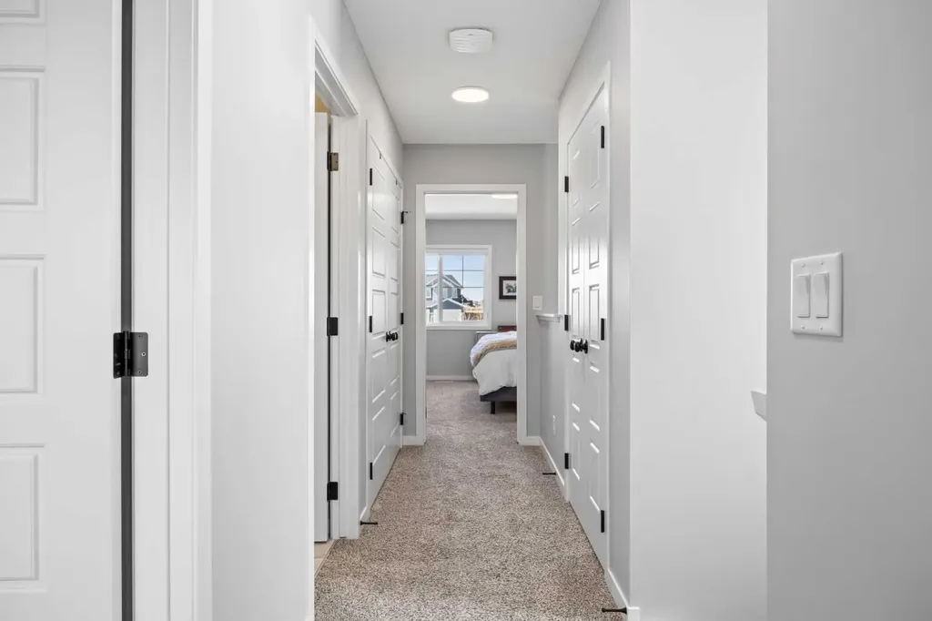 170 Dawson Harbour Rise Chestermere AB T1X 1Z6