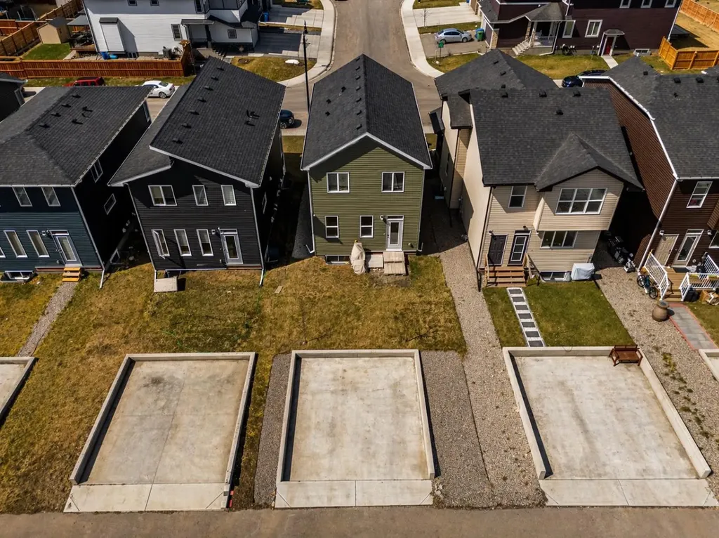 170 Dawson Harbour Rise Chestermere AB T1X 1Z6