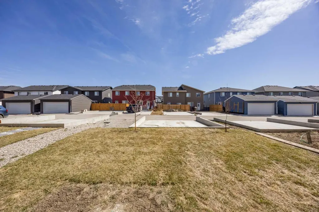 170 Dawson Harbour Rise Chestermere AB T1X 1Z6