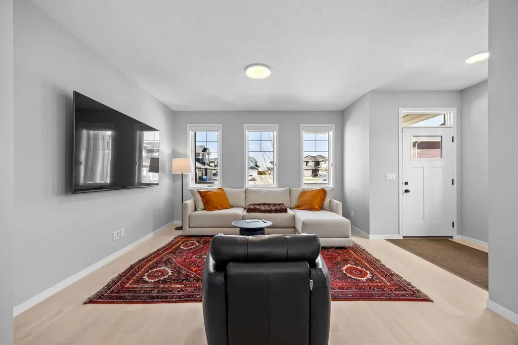 170 Dawson Harbour Rise Chestermere AB T1X 1Z6
