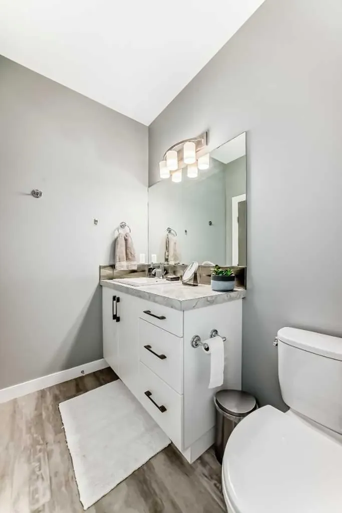 4030 40 Street Close Ponoka AB T4J 0A7