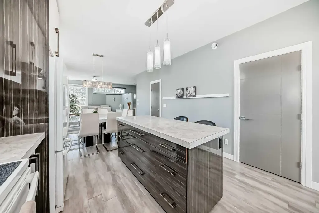 4030 40 Street Close Ponoka AB T4J 0A7