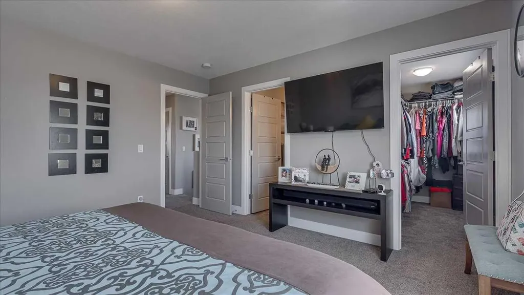 738 Cypress Lane Springbrook AB T4S 0E5