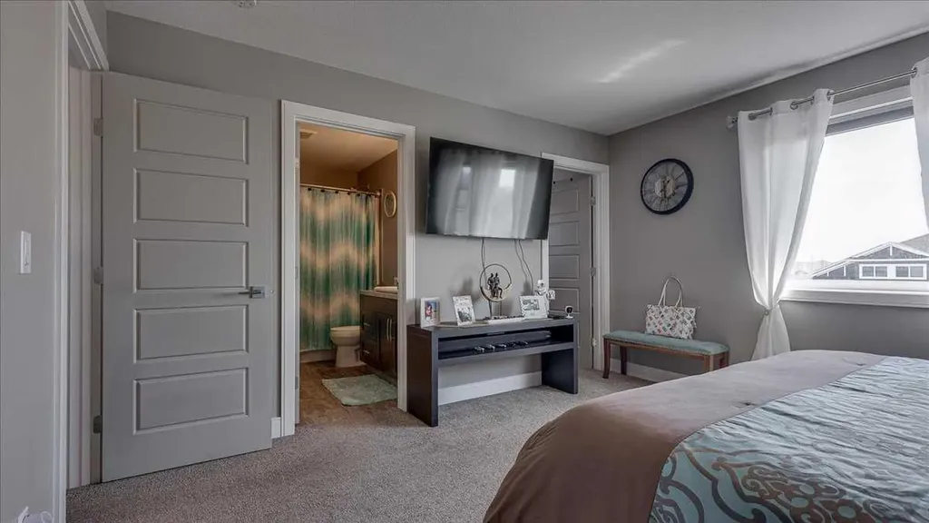 738 Cypress Lane Springbrook AB T4S 0E5