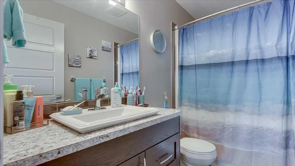 738 Cypress Lane Springbrook AB T4S 0E5