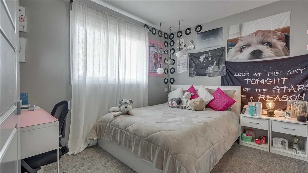 738 Cypress Lane Springbrook AB T4S 0E5
