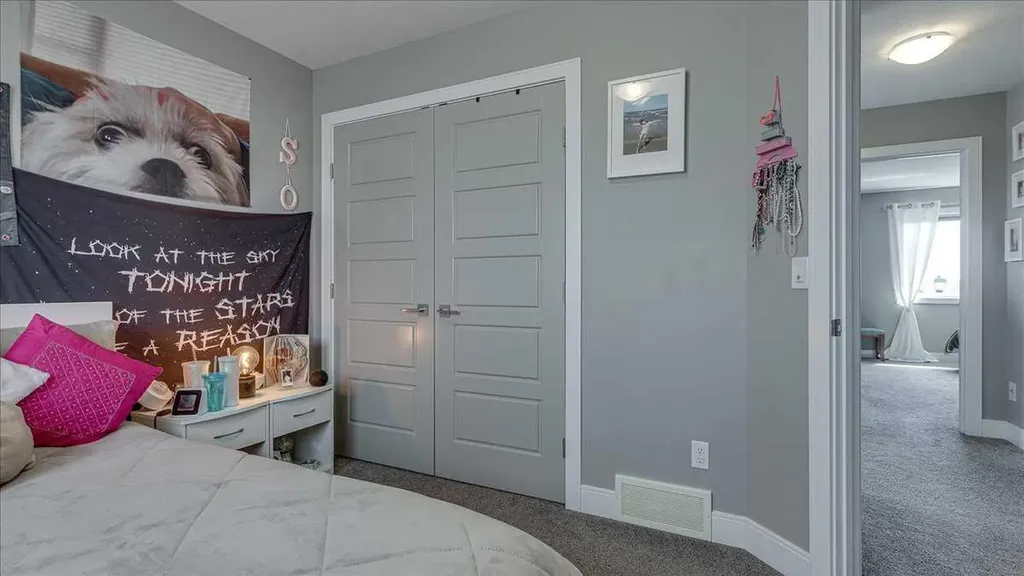 738 Cypress Lane Springbrook AB T4S 0E5