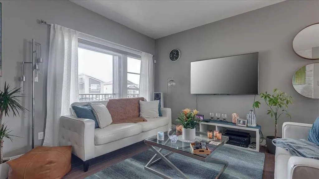 738 Cypress Lane Springbrook AB T4S 0E5