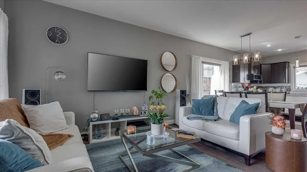 738 Cypress Lane Springbrook AB T4S 0E5