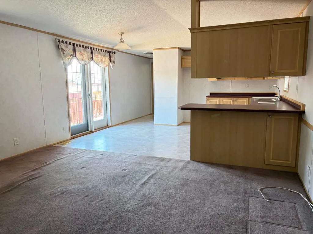 300 Grandview Crescent Fort Mcmurray AB T9H 4Y1