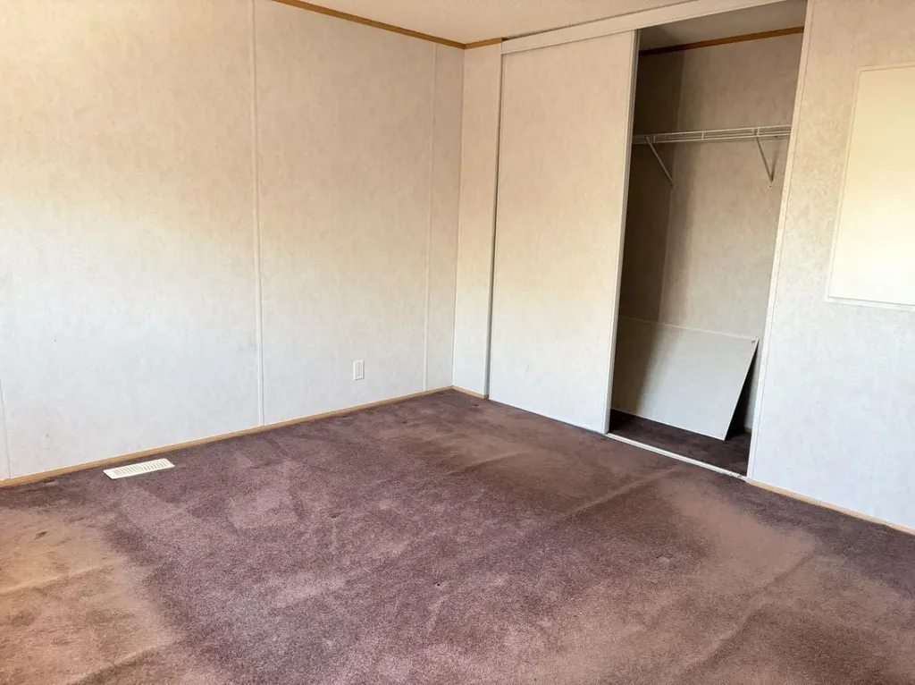 300 Grandview Crescent Fort Mcmurray AB T9H 4Y1