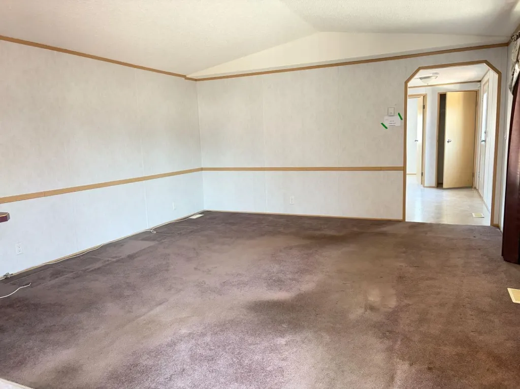 300 Grandview Crescent Fort Mcmurray AB T9H 4Y1