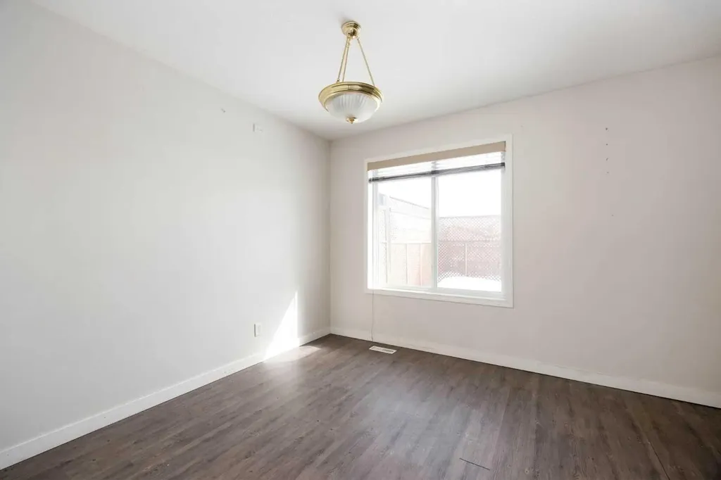 107 Bear Paw Drive Fort Mcmurray AB T9K2H4