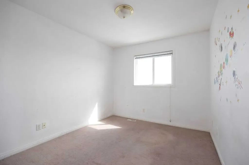 107 Bear Paw Drive Fort Mcmurray AB T9K2H4