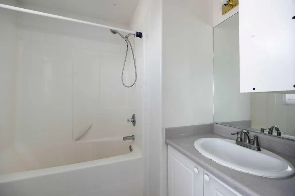 107 Bear Paw Drive Fort Mcmurray AB T9K2H4